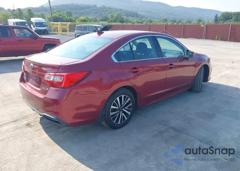 2018 Subaru Legacy 2.5I Premium из США, поврежденный, VIN 4S3BNAC67J3027115